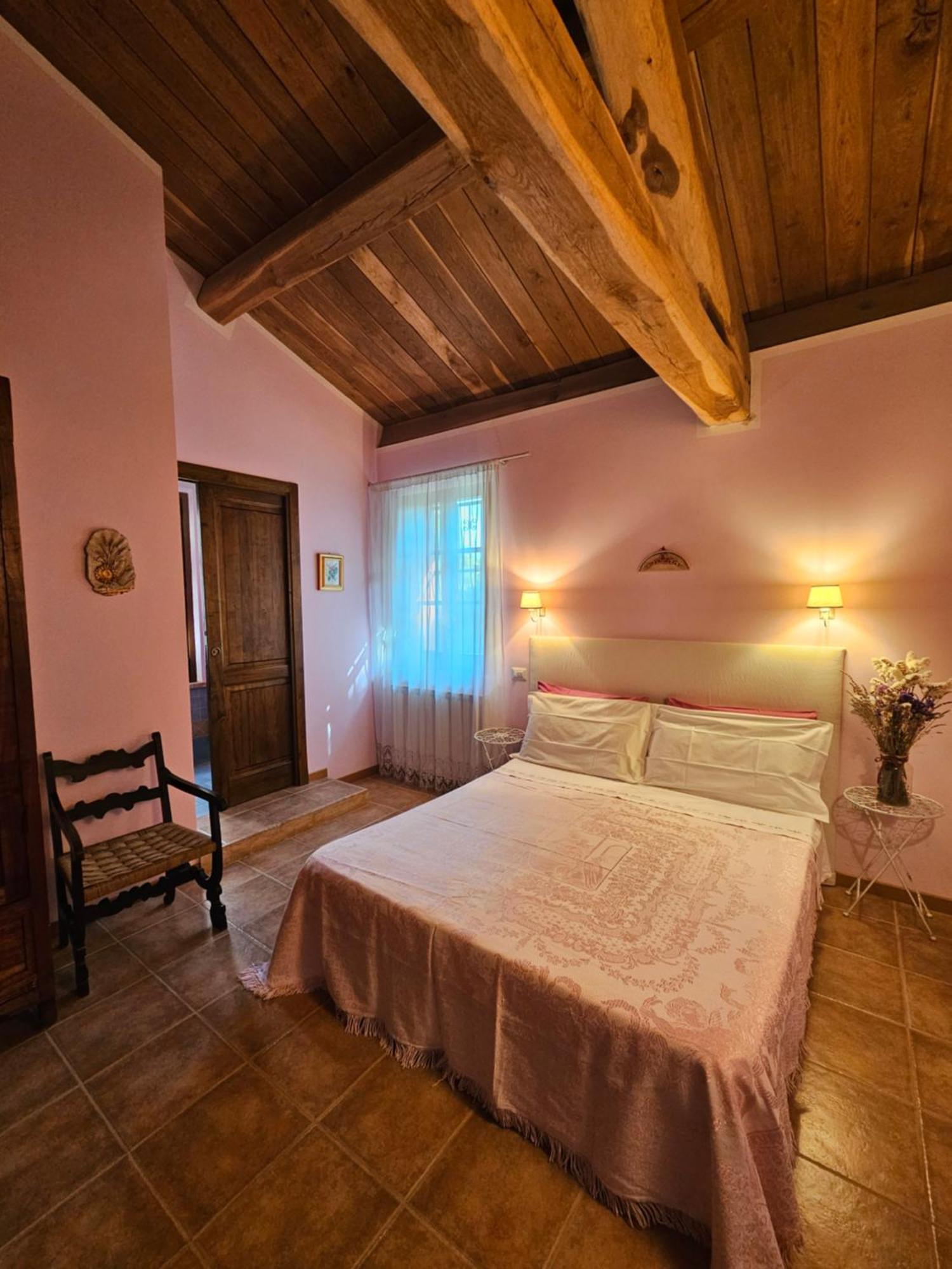 Bed and Breakfast La Casa Dei Tigli Cannara Экстерьер фото