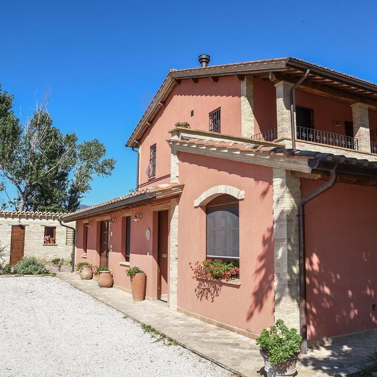 Bed and Breakfast La Casa Dei Tigli Cannara Экстерьер фото